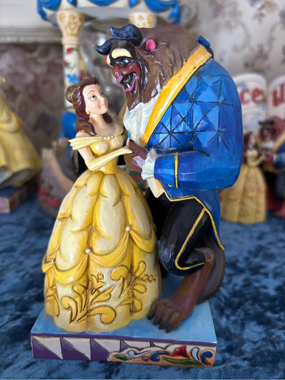 Disney Jim Shore Love Conquers All Figurine